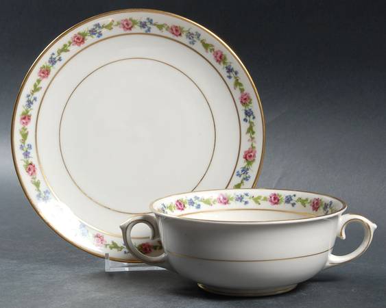 William Penn Footed Cream Soup Bowl & Saucer Set