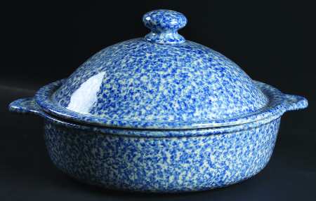 Blue Stipple 2 Qt Round Covered Casserole