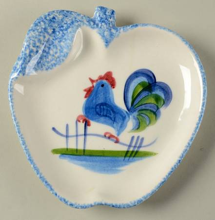 Blue Stipple with Rooster Apple Shaped Baker