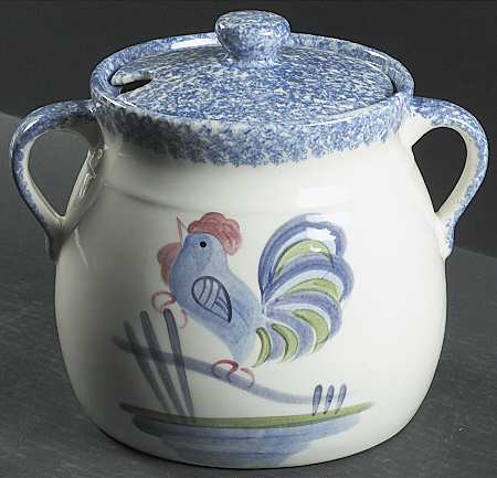 Blue Stipple with Rooster Bean Pot & Lid