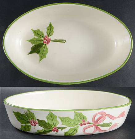Holly (Green Trim) 12'' Oval Baker