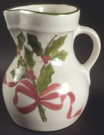Holly (Green Trim) 56 Oz Pitcher