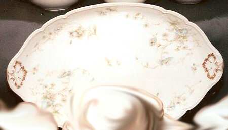 LAT10 12" Oval Serving Platter