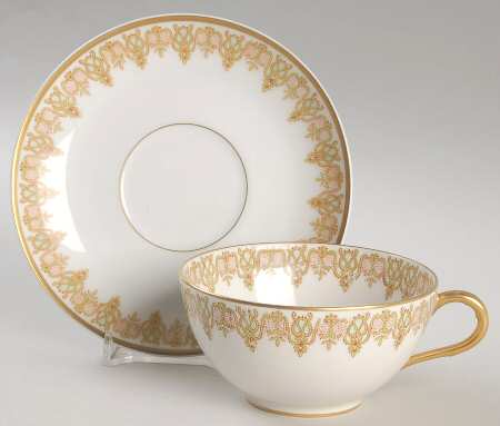 LAT4 Flat Cup & Saucer Set