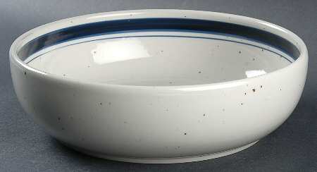 Blueberry 9" Round Vegetable Bowl