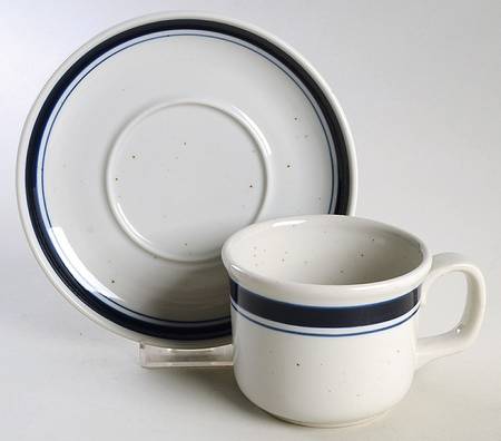 Blueberry Flat Cup & Saucer Set