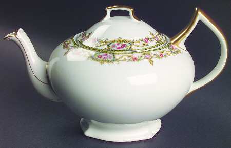 The Arenida (No Gold Trim) Teapot & Lid
