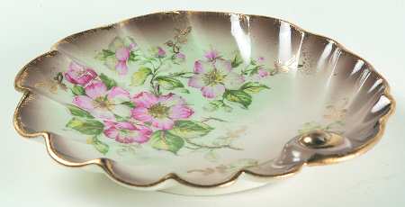 Dusty Blossom Shell Shaped Dish