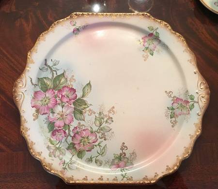 Dusty Blossom Handled Cake Plate