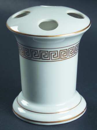 1642 Toothbrush Holder
