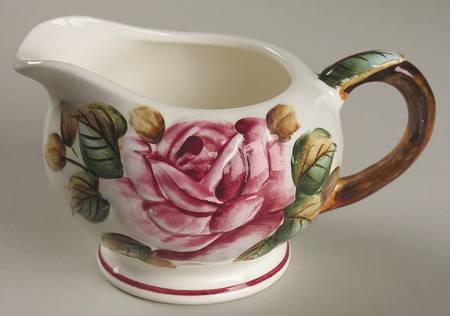 Americana Creamer by Lefton