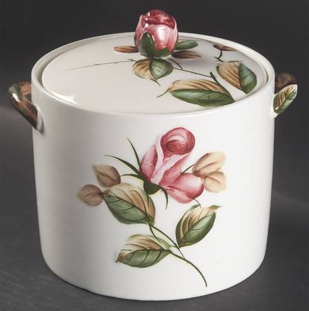 Americana Cookie Jar & Lid
