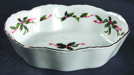 Boughs of Holly (SCALLOPED) Bon Bon