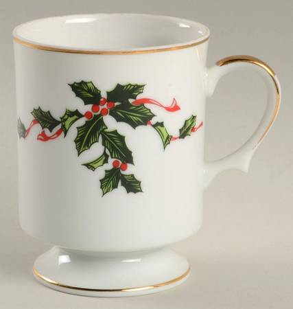 Boughs of Holly (SCALLOPED) Footed Mug