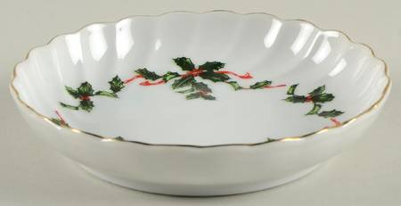 Boughs of Holly (SCALLOPED) Fruit/Dessert (Sauce) Bowl