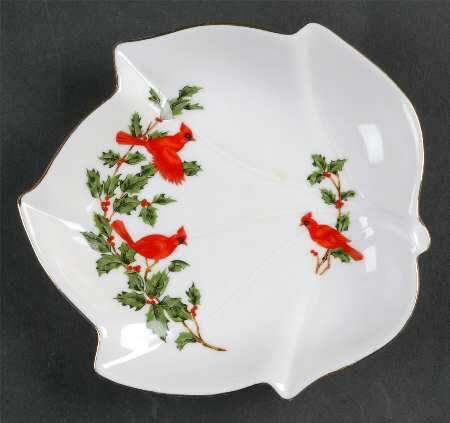 Cardinal Leaf Shaped Dish