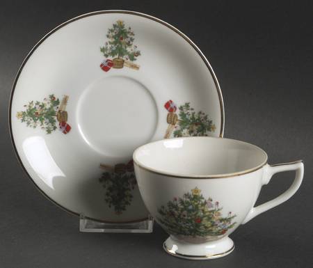 Christmas Tree Footed Cup & Saucer Set by Lefton
