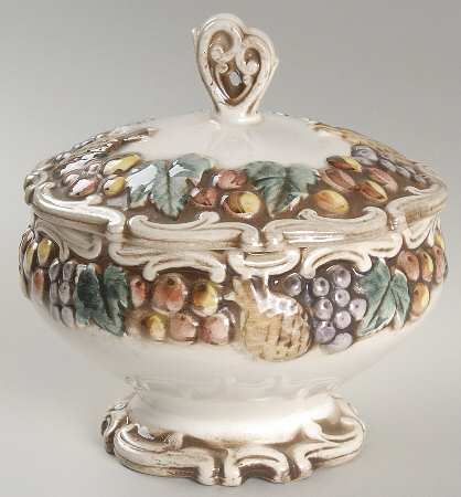 Della Robia Candy Box & Lid