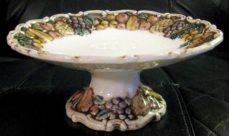 Della Robia Round Compote (Height X Width)