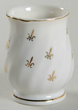 Fleur De Lis (Scalloped) Toothpick Holder