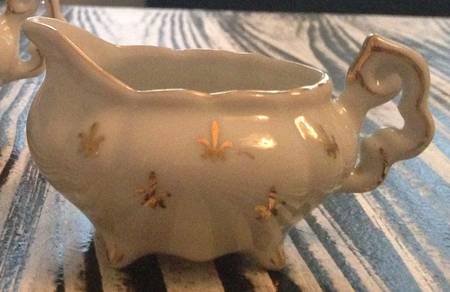 Fleur De Lis (Scalloped) Mini Creamer