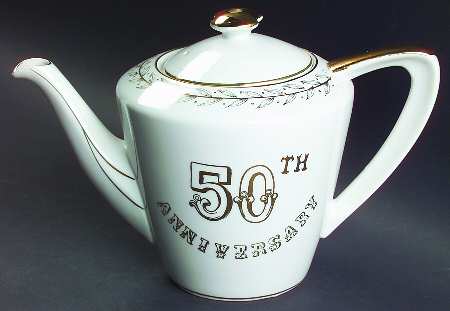 Golden Laurel Teapot & Lid