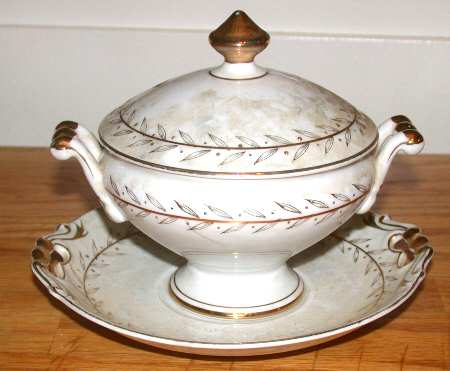 Golden Laurel Tureen & Lid w/Underplate