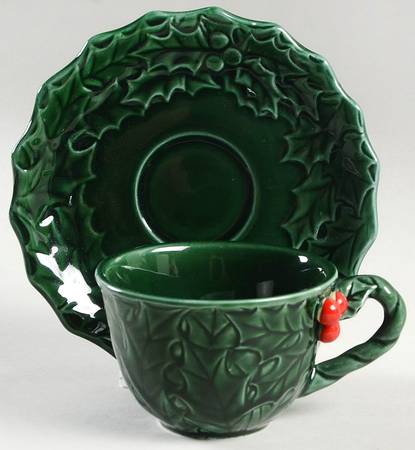 Green Holly Flat Cup & Saucer Set