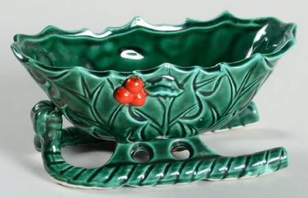 Green Holly Small Sleigh