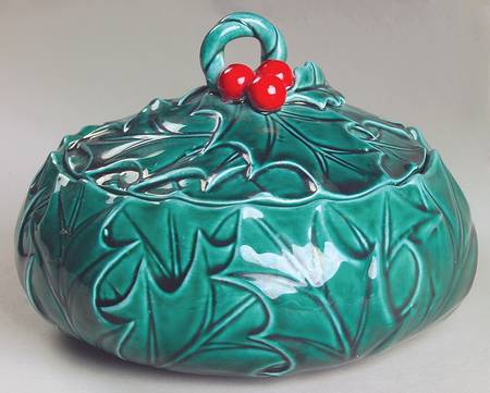 Green Holly 4" Candy Box & Lid