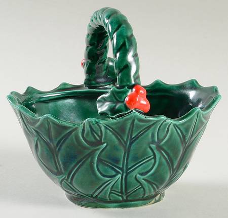 Green Holly Small Basket