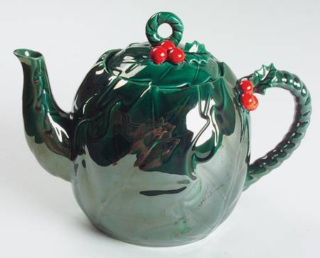 Green Holly Teapot & Lid