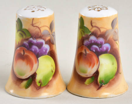 Heritage Brown (Fruit) Salt & Pepper Set