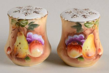 Heritage Brown (Fruit) Salt & Pepper Set