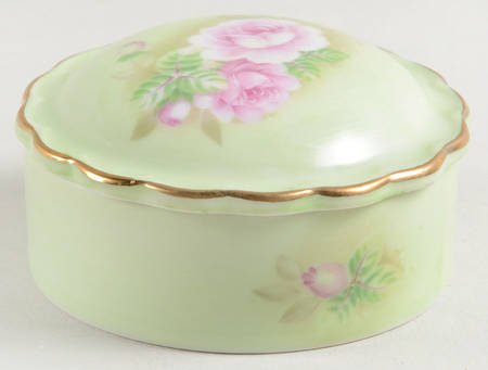Heritage Green Pill Box