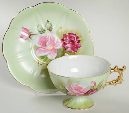 Heritage Green Footed Cup & Saucer Set
