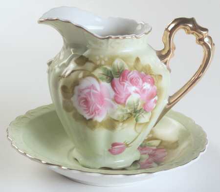 Heritage Green 16 Oz Pitcher and Bowl Set