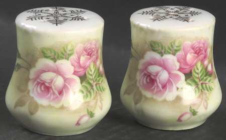 Heritage Green Salt & Pepper Set
