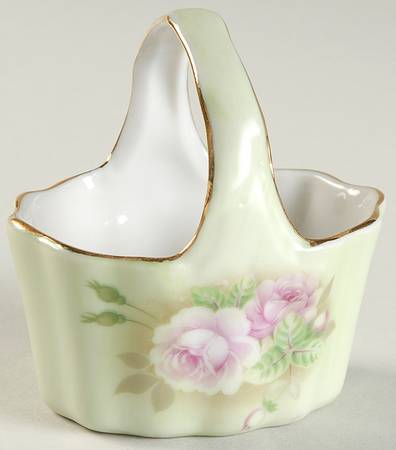 Heritage Green Small Basket