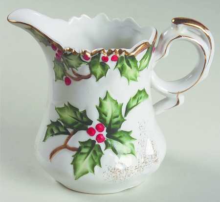 Holly Garland Creamer