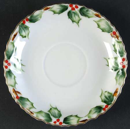 Holly Garland Saucer