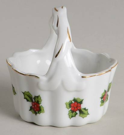 Holly Small Basket