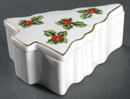 Holly Trinket Box & Lid