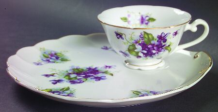 LEF13 Snack Plate & Cup Set