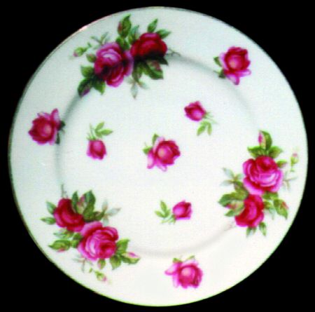 Crimson Rose-Smooth Dinner Plate