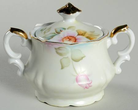 Magnolia Sugar Bowl & Lid