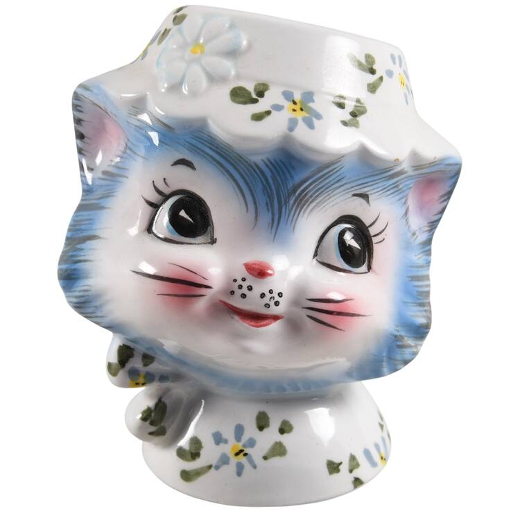 Miss Priss Pepper Shaker