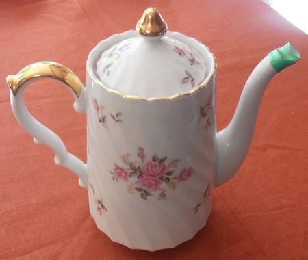 Moss Rose Coffee Pot & Lid