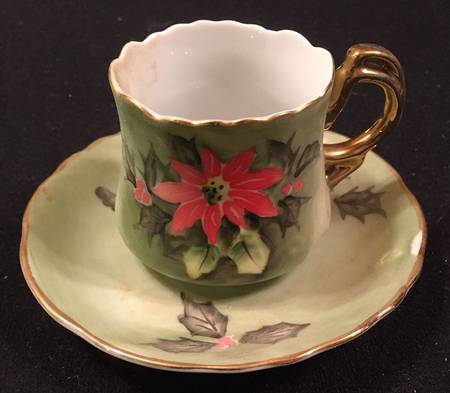 Poinsettia Flat Demitasse Cup