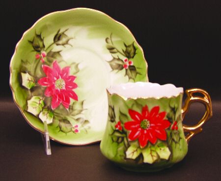 Poinsettia Flat Cup & Saucer Set
